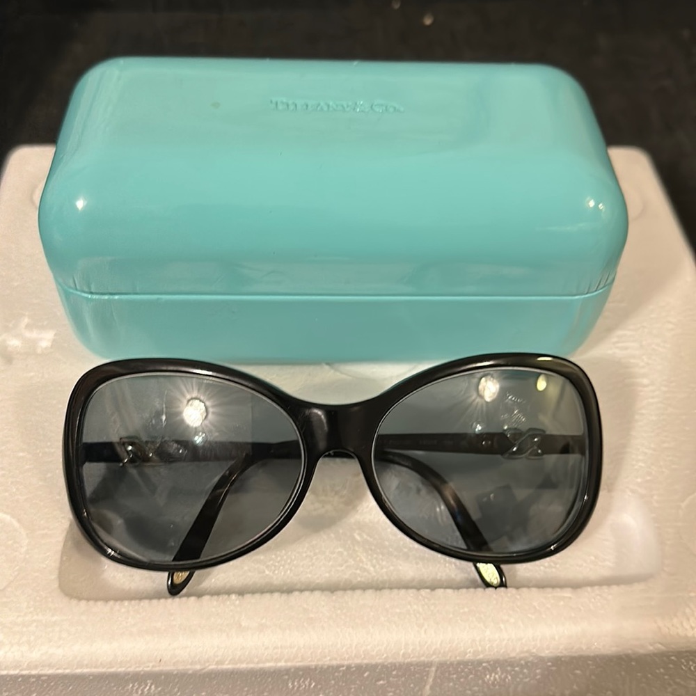 Tiffany & Co Women’s Sunglasses Frame